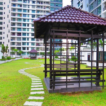 The Garden By J&G Vacation Homes Skudai Dış mekan fotoğraf